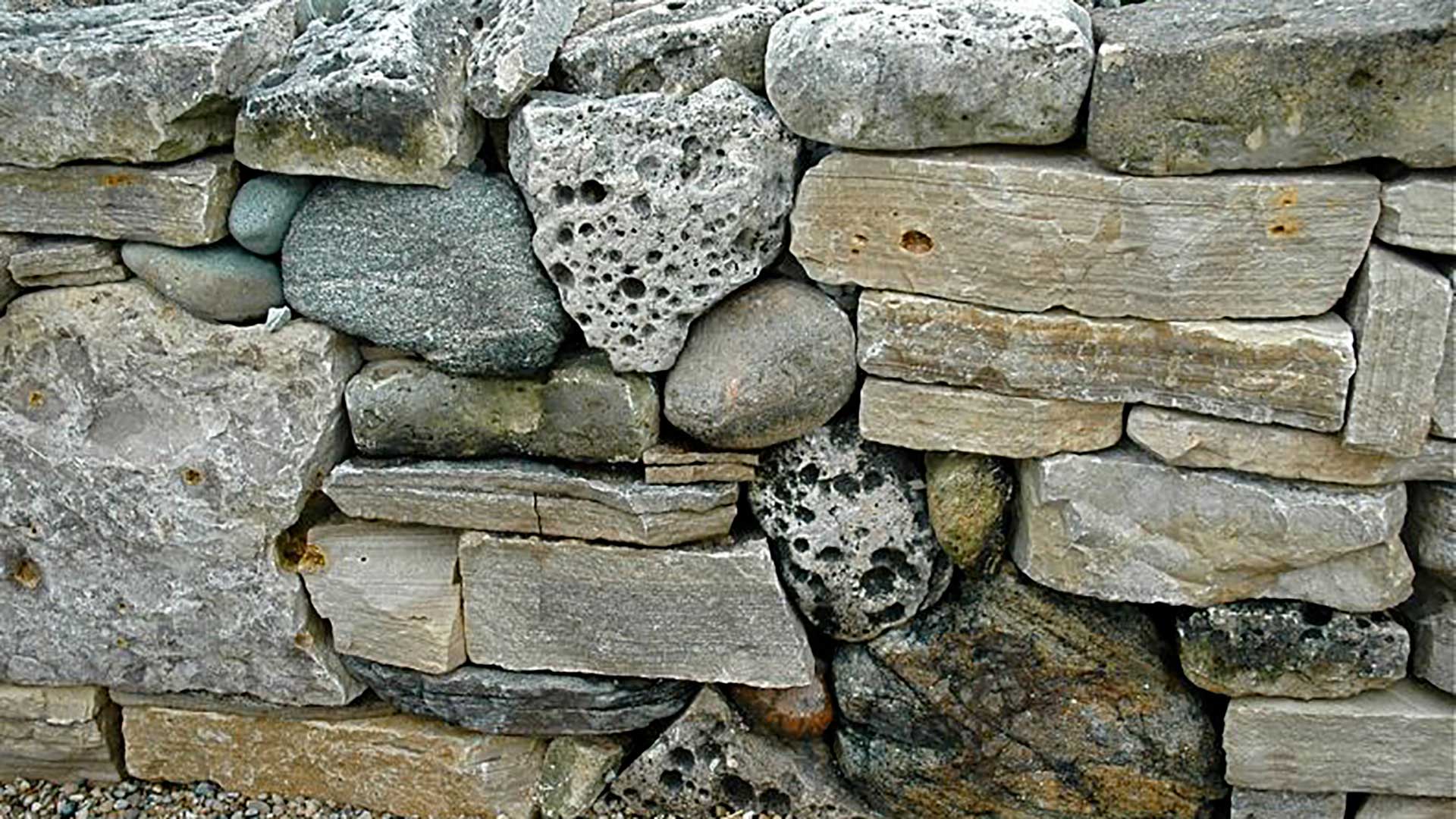 Dry stone wall