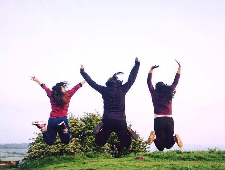 Picture of Fahmida and friends jumping