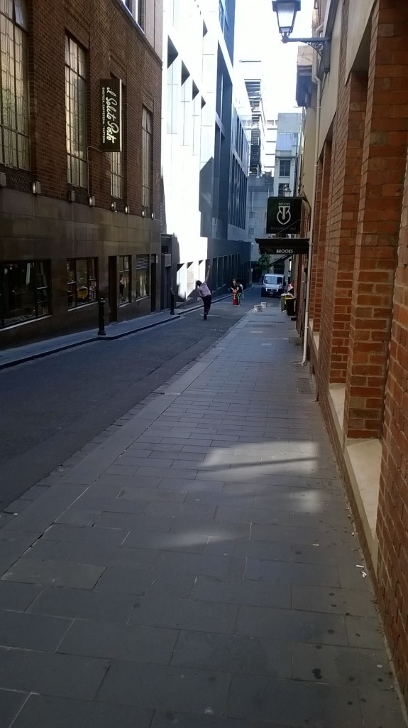 Street cricket ©Duncan Stone 2016