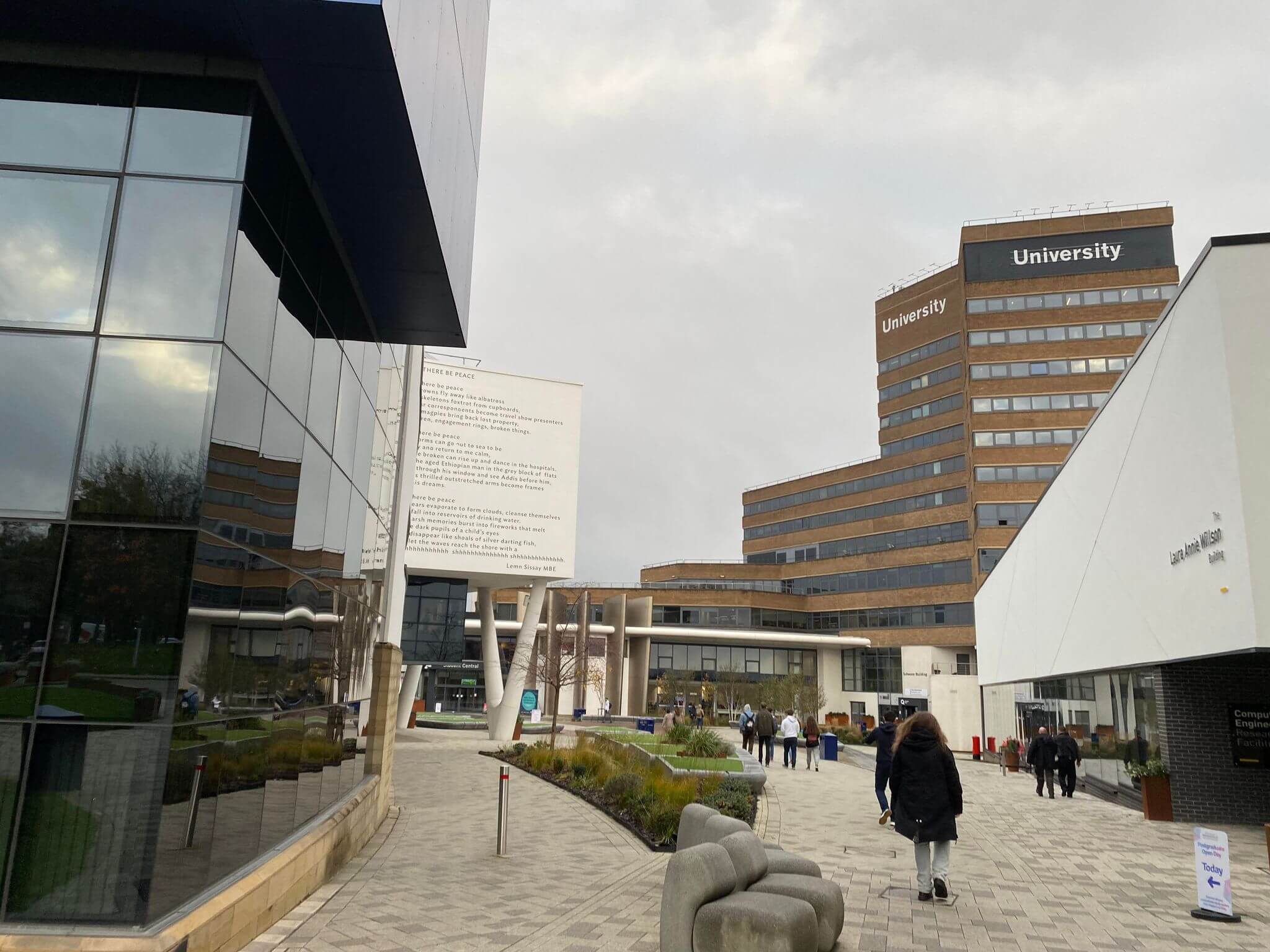 University of Huddersfield Queensgate campus, University Plaza