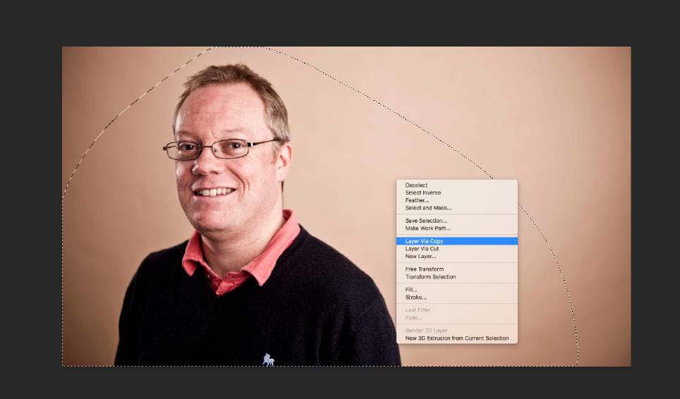 image to demonstrate lassoing a target area in photoshop 